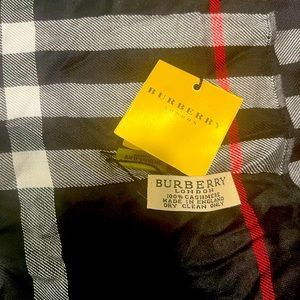 Burberry black plaid scarf with tag. Plaid black, red and white, 100% cashmere